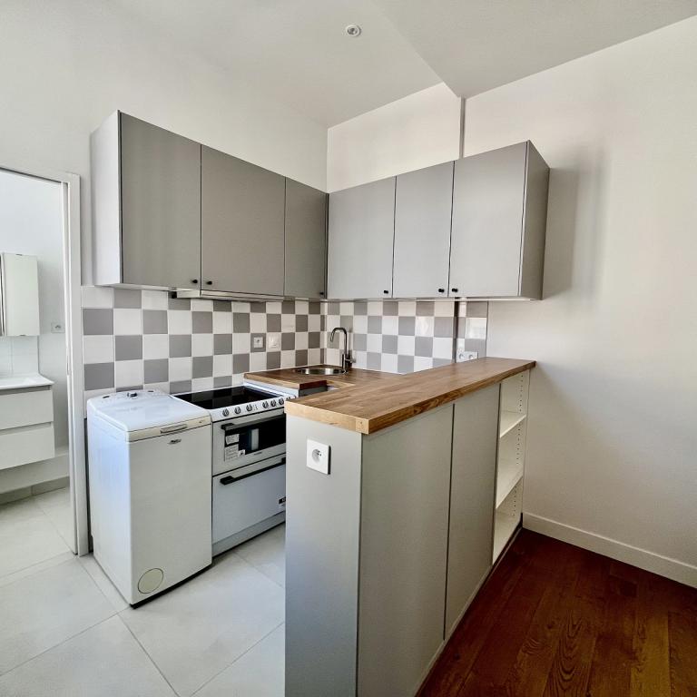 A LOUER STUDIO 34.18m² PARIS VIIIème GEORGES V . REFAIT NEUF 