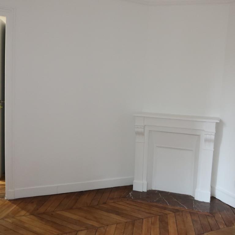 Paris XVIIIème Métro Anvers, 2 Pièces de 31,57 m²