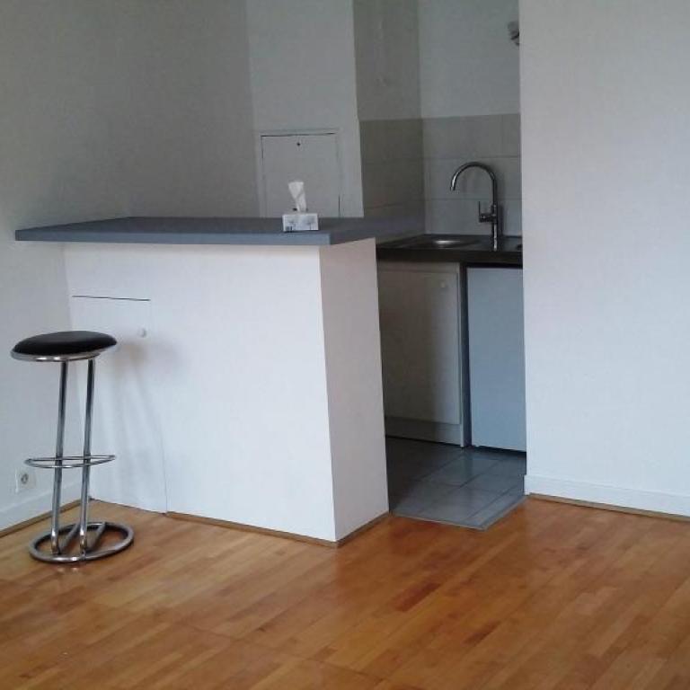 STUDIO 34m²  Centre Ville  Métro MARCEL SEMBAT