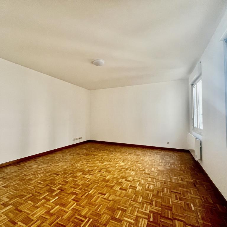 Paris 9ème, 2 pièces avec parking en sus +165 EUR