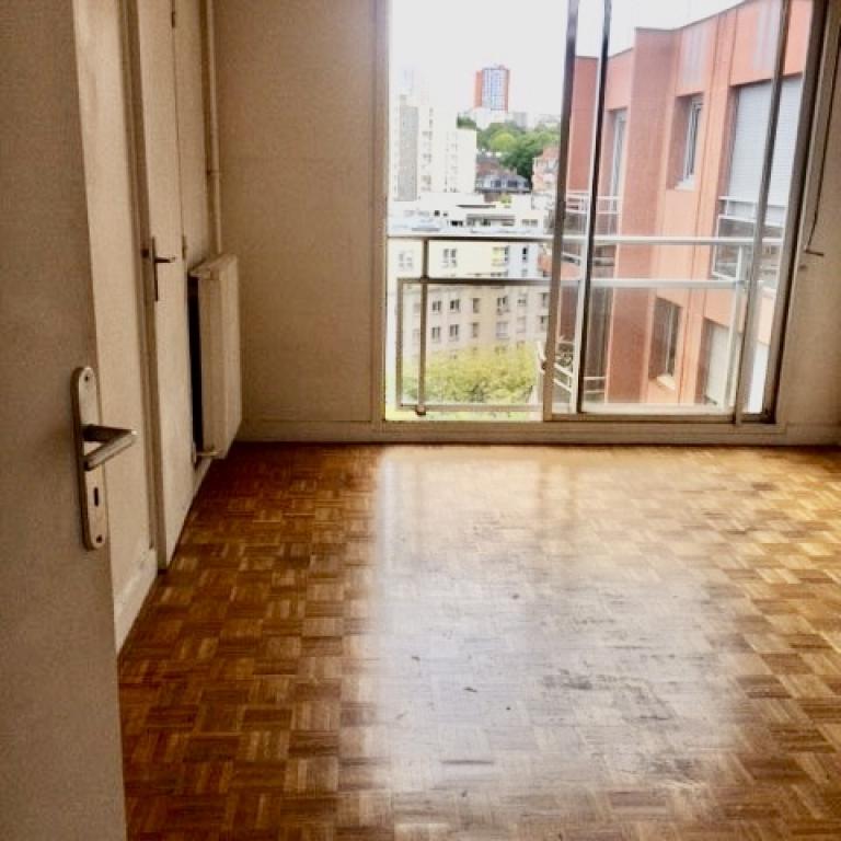 Paris 19ème, Pte de Pantin, STUDIO AVEC CAVE ET PARKING