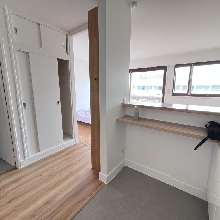 A LOUER STUDIO  PARIS XVème 29,74m² BALCON