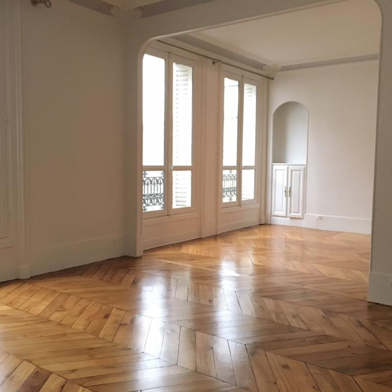 A LOUER PARIS XVIIème  3 Pièces 