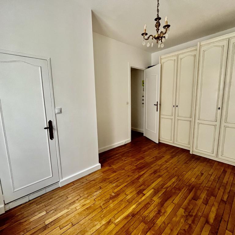 A LOUER 2 PIECES 35m² Paris XVème Quartier Charles Michel