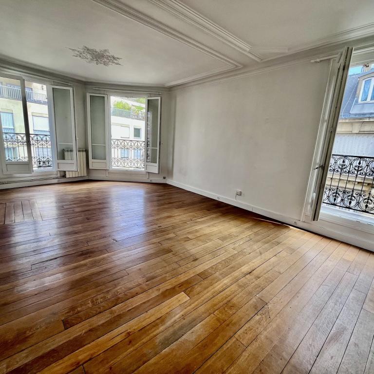 A LOUER 2P PARIS XVIIème 64M² AVEC BALCON FILANT PARC MONCEAU  