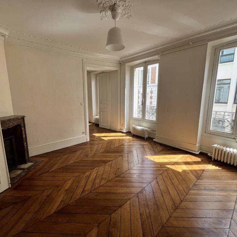 Paris 9ème, Trinité, 3 Pièces de 72,70 m²
