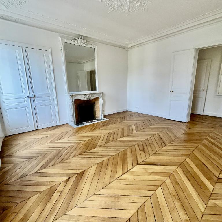 Paris XVIIème, Magnifique 3/4 Pièces de 83m² avec Balcon