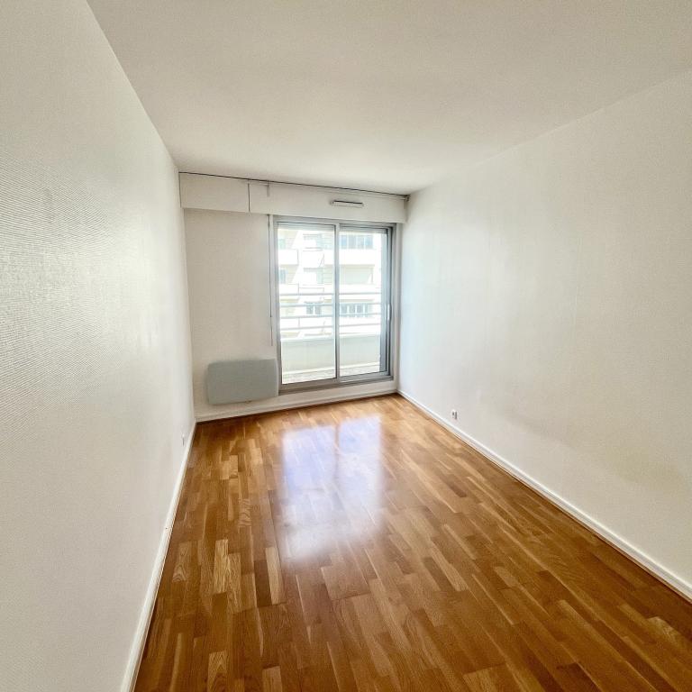 A LOUER 5 Pièces 114,87m² PARIS XVème - BALCONS- PARKING, photo 3
