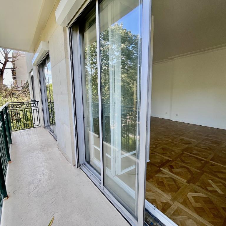 A LOUER 5 PIÈCES 111.55m² avec BALCON CAVE ET PARKING NEUILLY-SUR-SEINE – SAINT-JAMES / BOIS DE BOULOGNE
