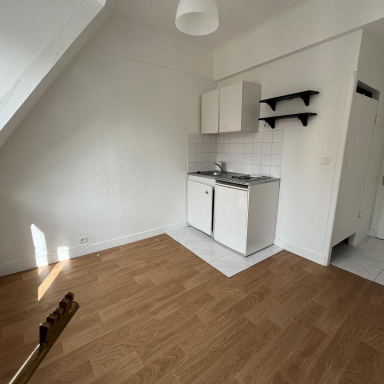 Paris XVème, Métro Commerce, Studio 12,19m²
