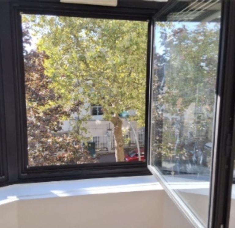 A LOUER GRAND STUDIO 36m² CHATILLON AVEC CAVE ET PARKING