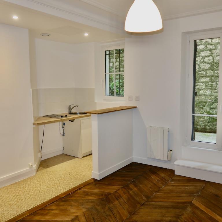 Paris XVIIIème, Abessses, 2 pièces refait neuf
