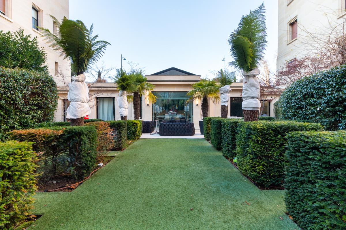 Grand jardin et grande maison parisienne - Acheter une maison à Paris
