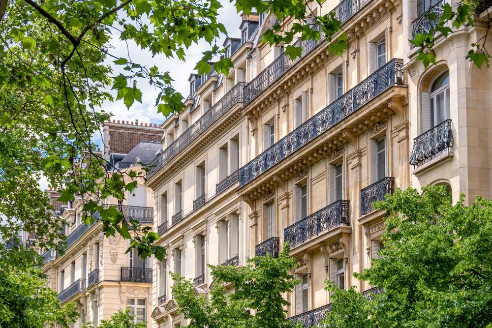 Investissement locatif à Paris dans l’immobilier haussmannien