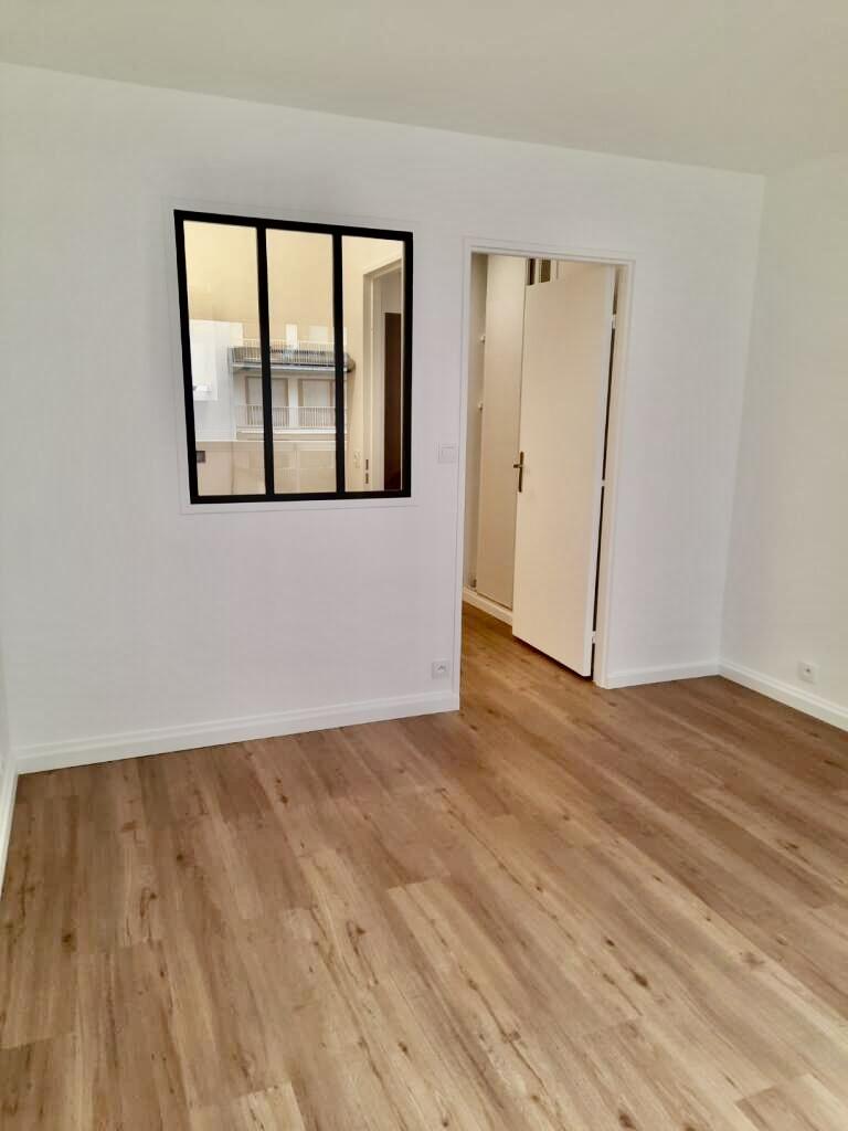 Boulogne Billancourt, Studio 23,11m² refait neuf avec PARKING