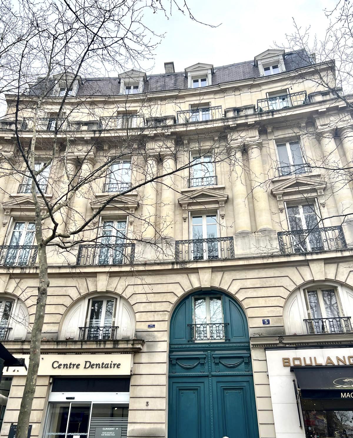 Place Victor Hugo , 5 Pièces loué vide 