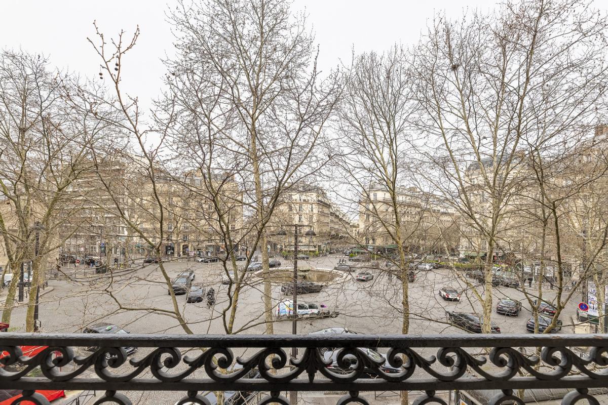 Place Victor Hugo , 5 Pièces loué vide 