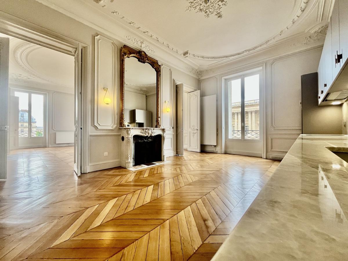 Paris 1er, Louvre Rivoli, Magnifique 7 Pièces