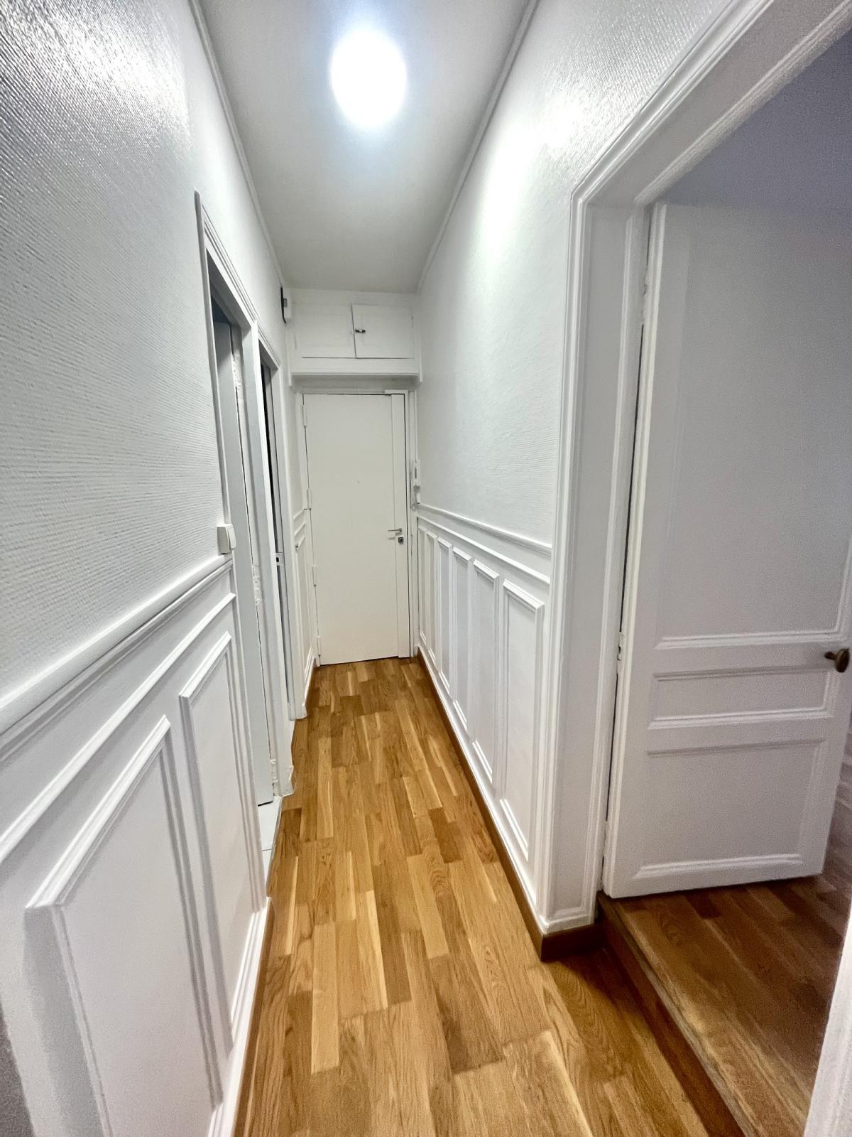 A LOUER 3 PIECES 60m²  MONTMARTRE 