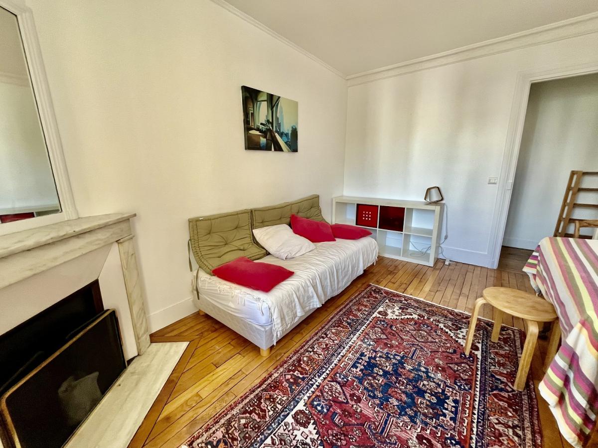 A LOUER PARIS XVème 2 Pièces en meublé de 39m² 