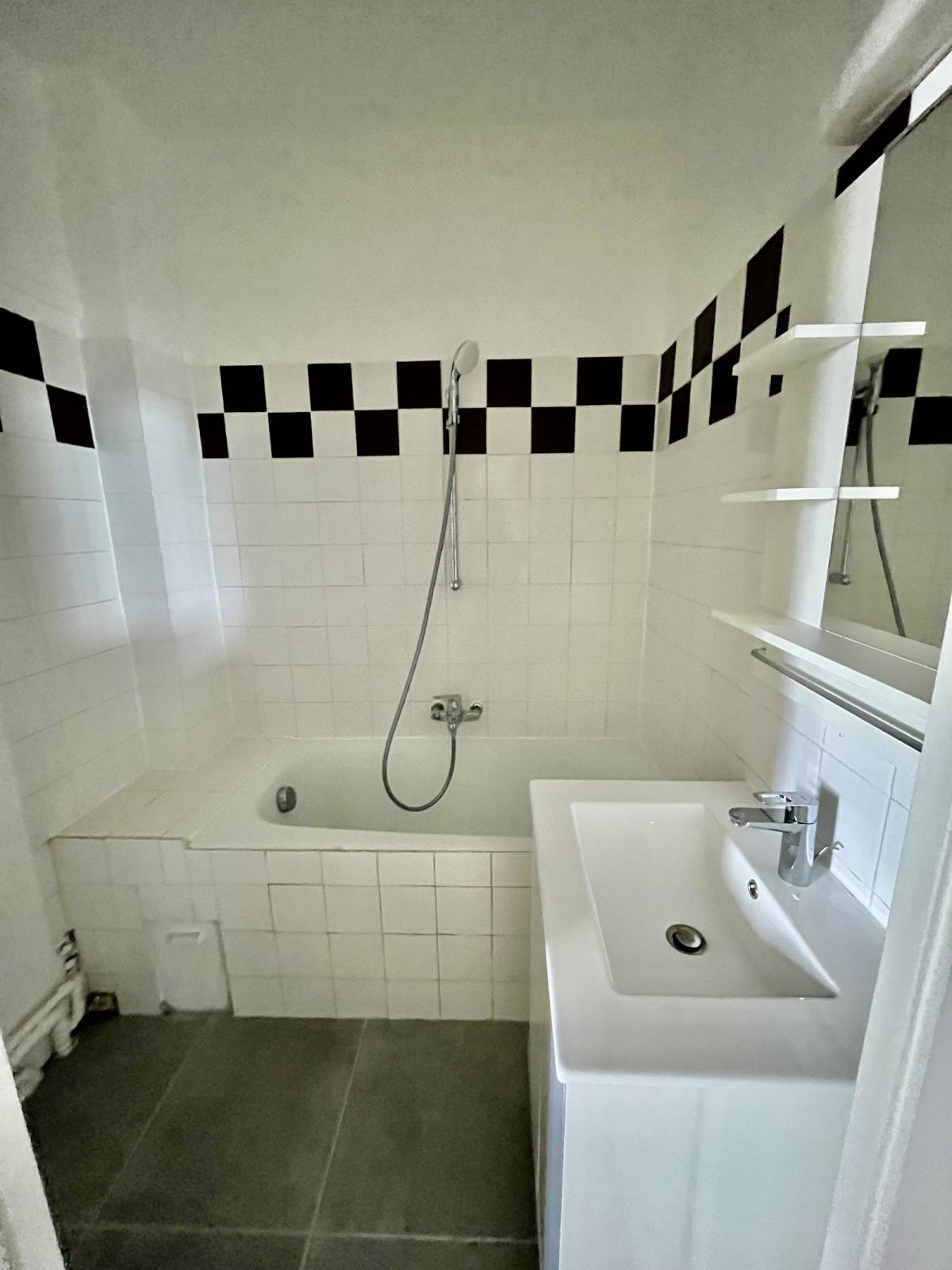 A LOUER 2 Pièces 45,57m² 92100 BOULOGNE