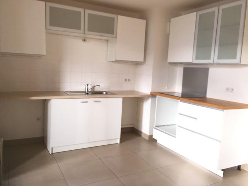 A LOUER 4 PIECES 83m²  AVEC TERRASSE et PARKING