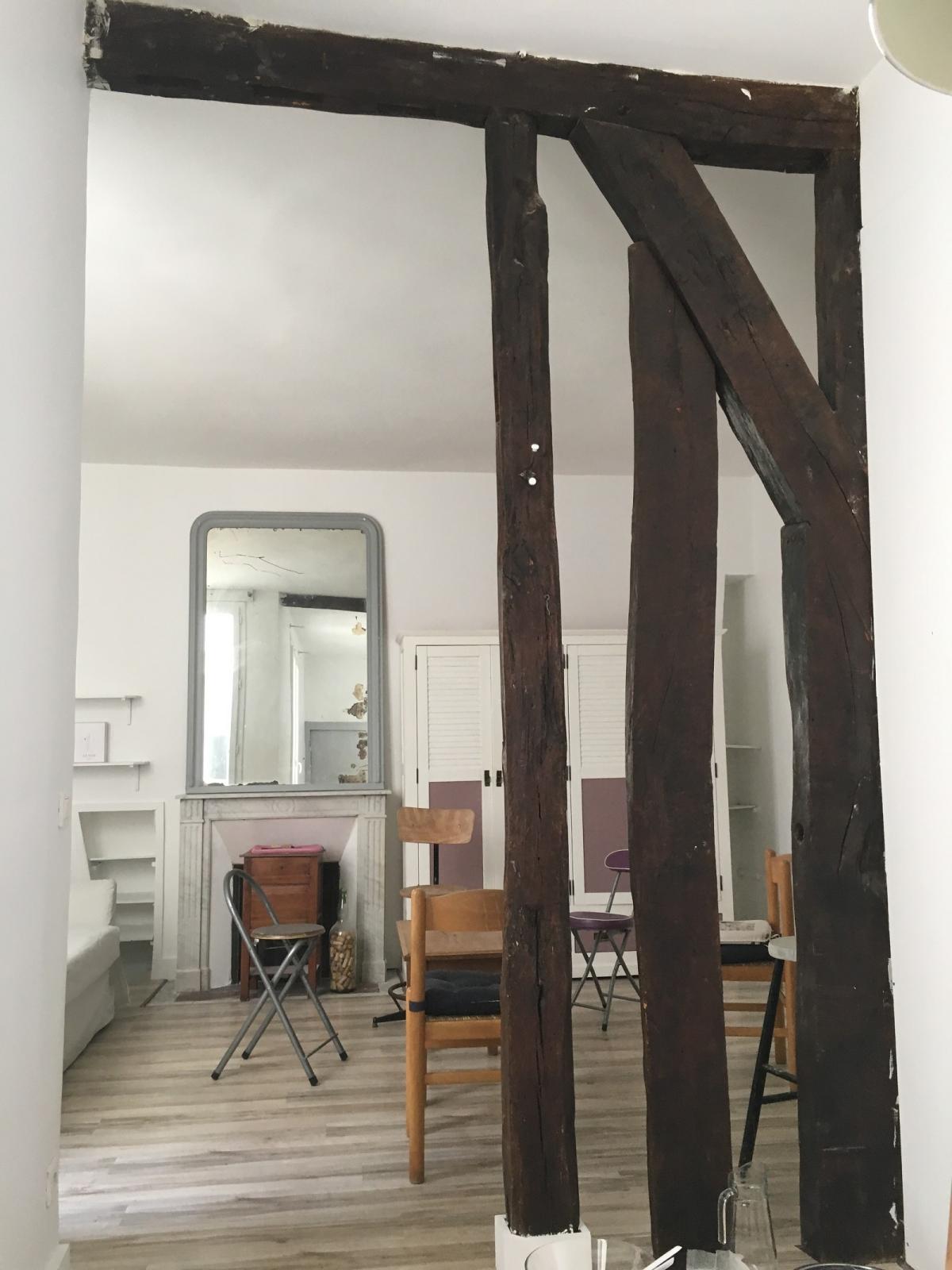 A LOUER Paris VIIème Studio meublé Rue de Lille
