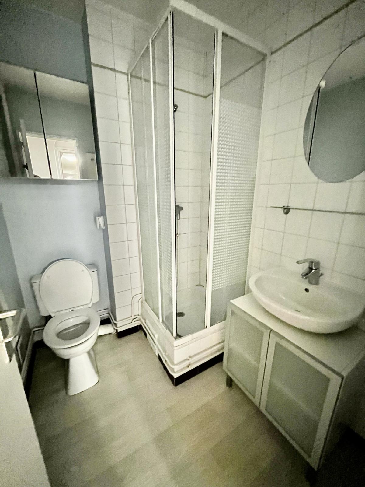 A LOUER STUDIO 23m² PARIS XIVème BALCON 