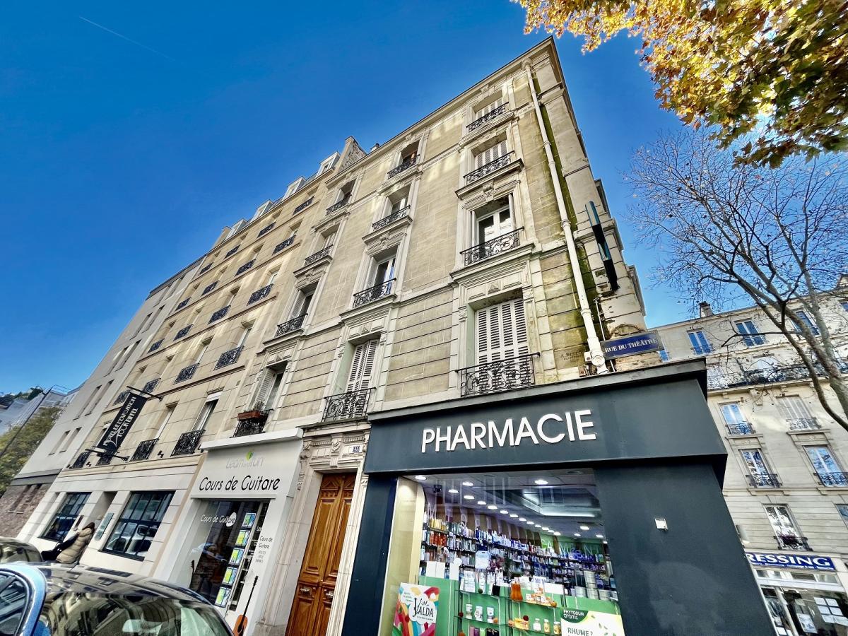 A LOUER  PARIS XVème  2 PIECES Meublé 38.05m² LA MOTTE PICQUET GRENELLE 