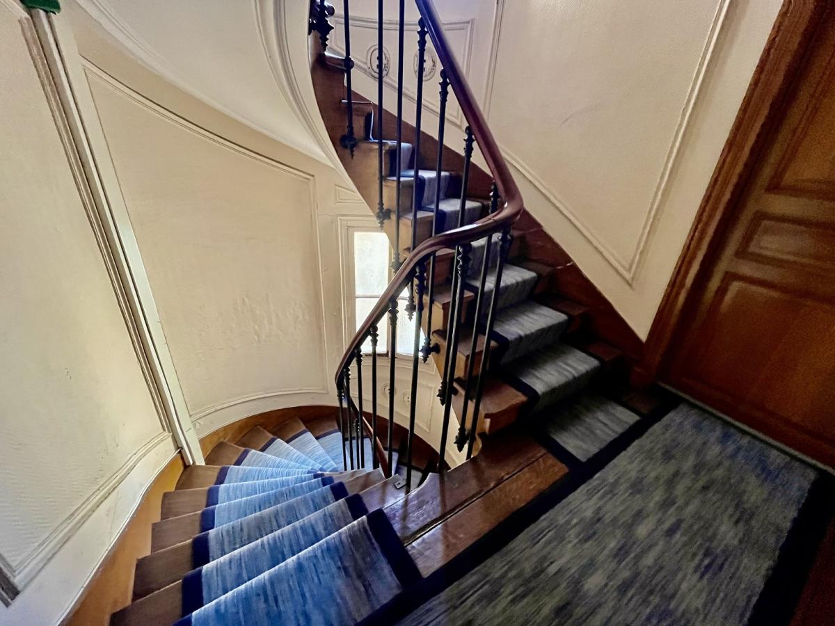 A LOUER  PARIS XVème  2 PIECES Meublé 38.05m² LA MOTTE PICQUET GRENELLE 