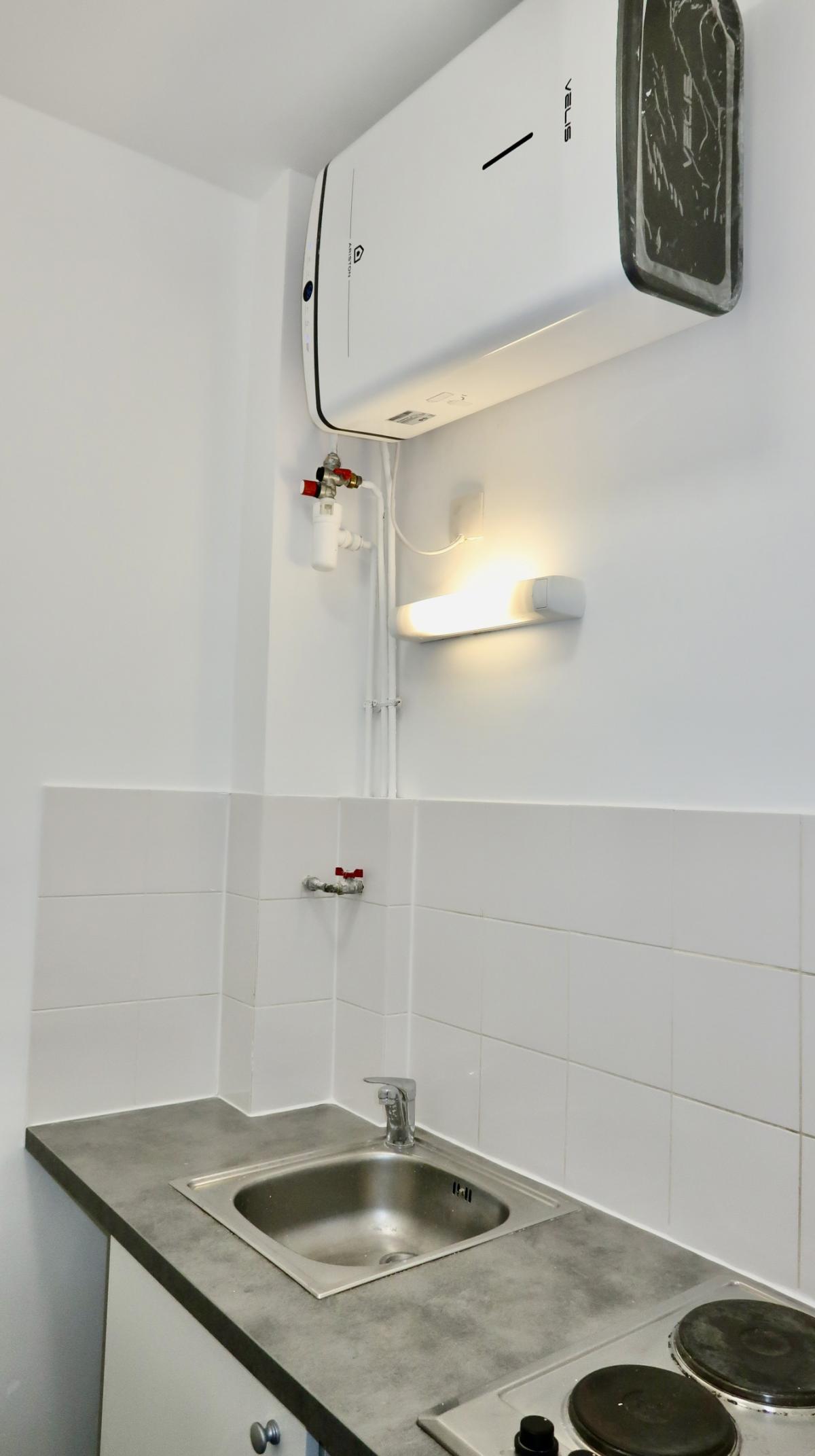 Paris XIVème, rue du Lunain (proche métro Alésia) 2Pièces de 37 m²  REFAIT NEUF