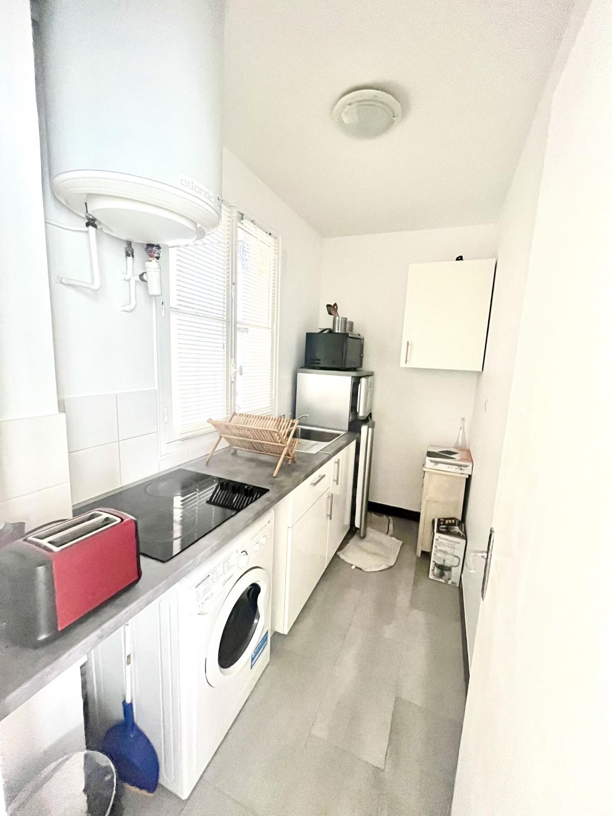 A LOUER 2 Pièces PARIS  XIIème  30.28m²  