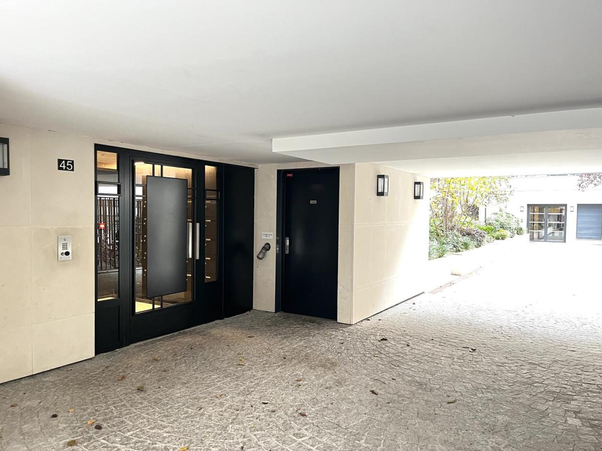 A LOUER 92110 CLICHY SUR SEINE MAIRIE 