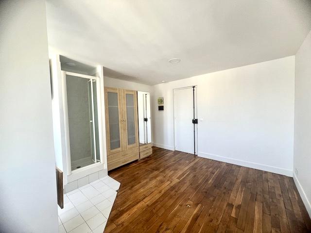 75010 PARIS STUDETTE RUE LAFAYETTE 