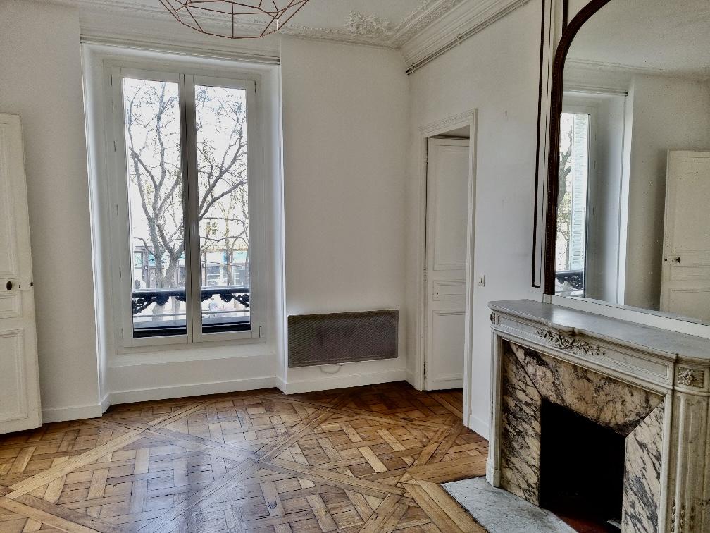 Paris (75002) Bonne Nouvelle, 2 Pièces 