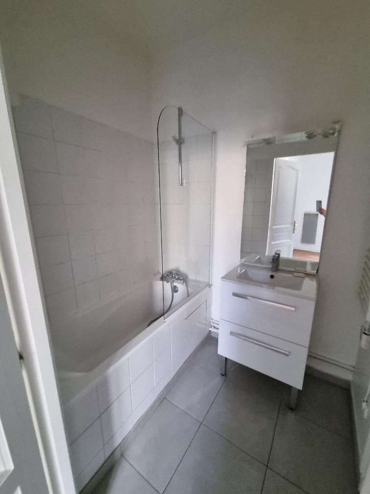 Paris (75002) Bonne Nouvelle, 2 Pièces 