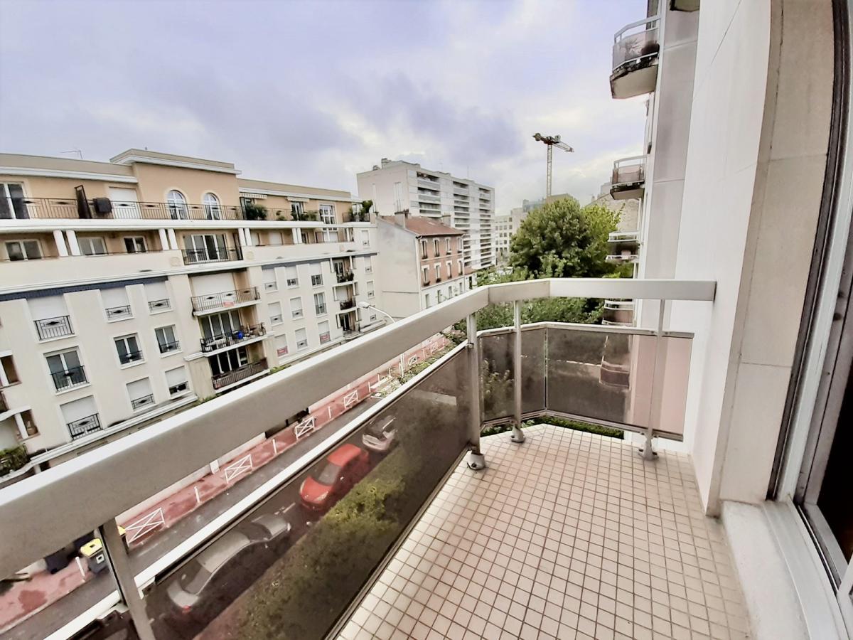Montrouge (92120), Grand Studio avec parking et balcon