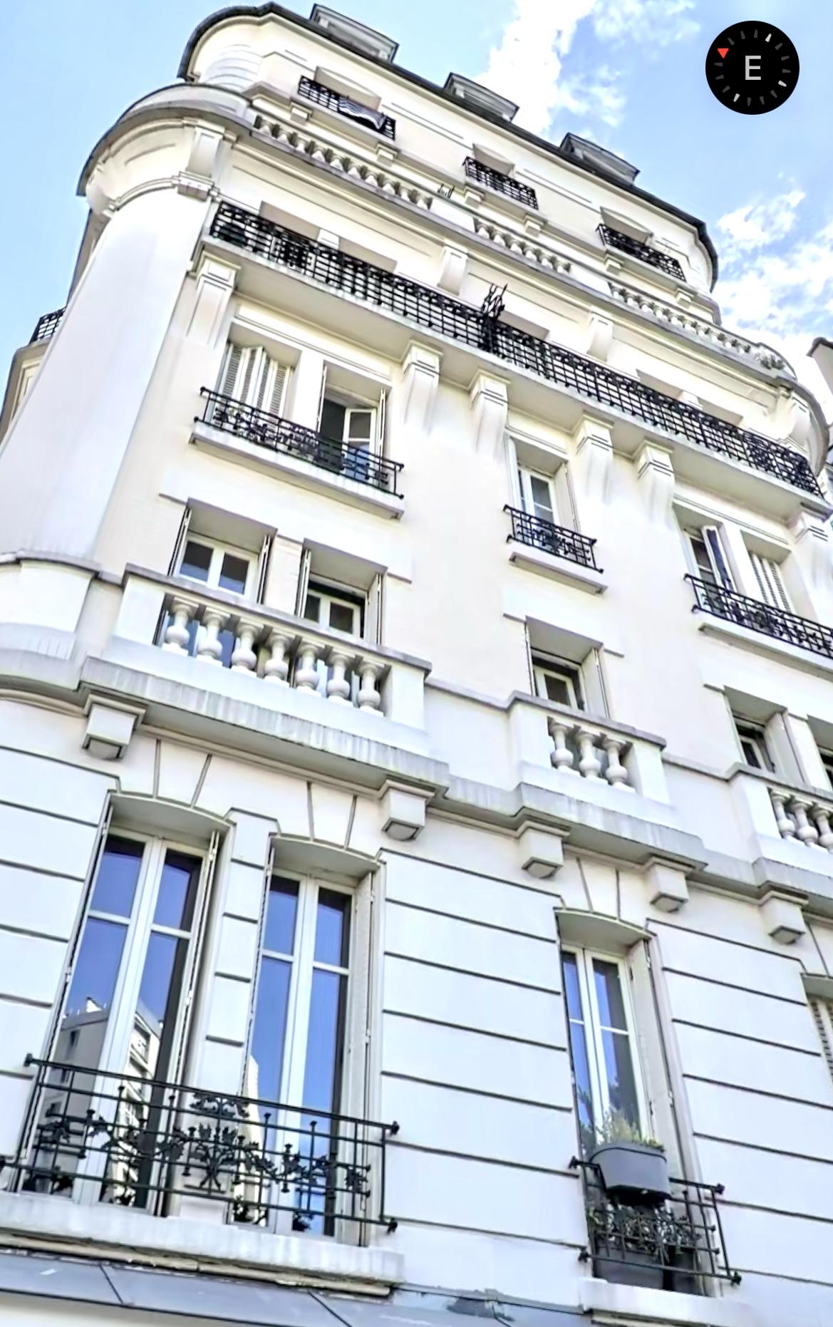 A LOUER 75020PARIS GAMBETTA 2P RENOVE