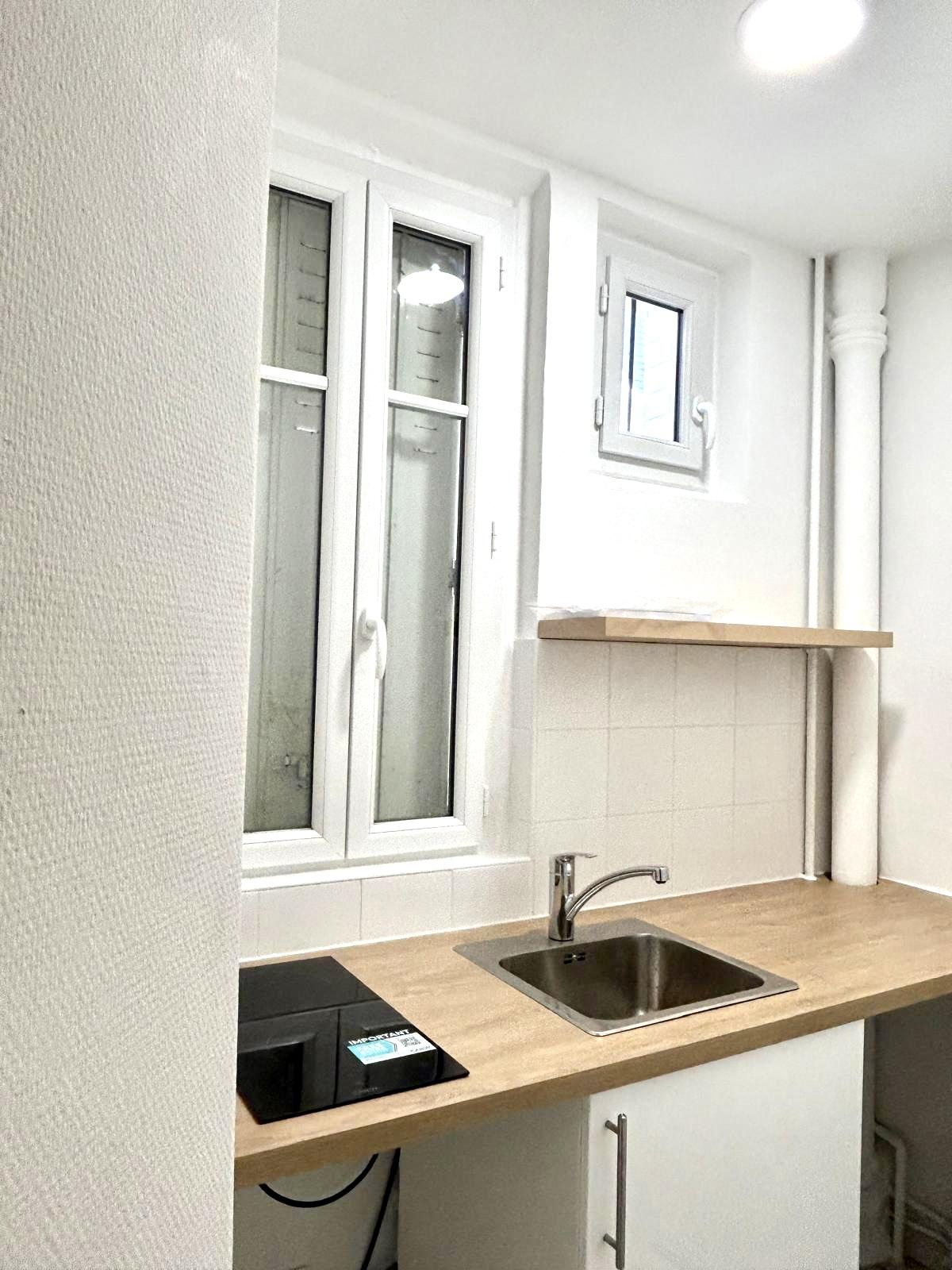 A LOUER 75020PARIS GAMBETTA 2P RENOVE