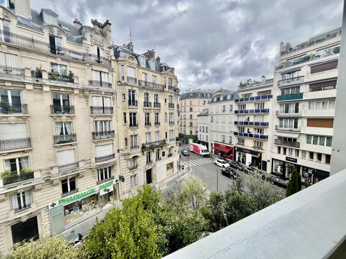 A LOUER 3P 89m² PARIS XVIème