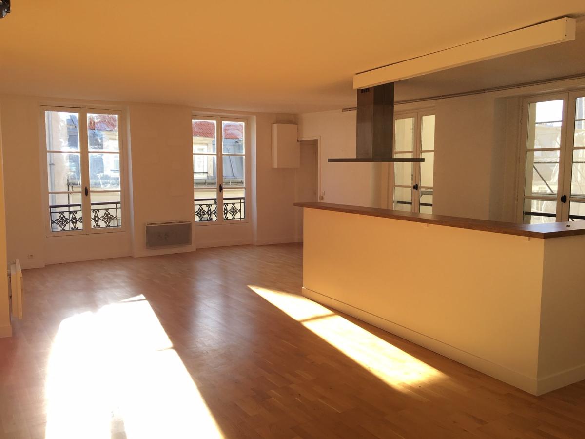 A LOUER 75002 STRASBOURG SAINT DENIS