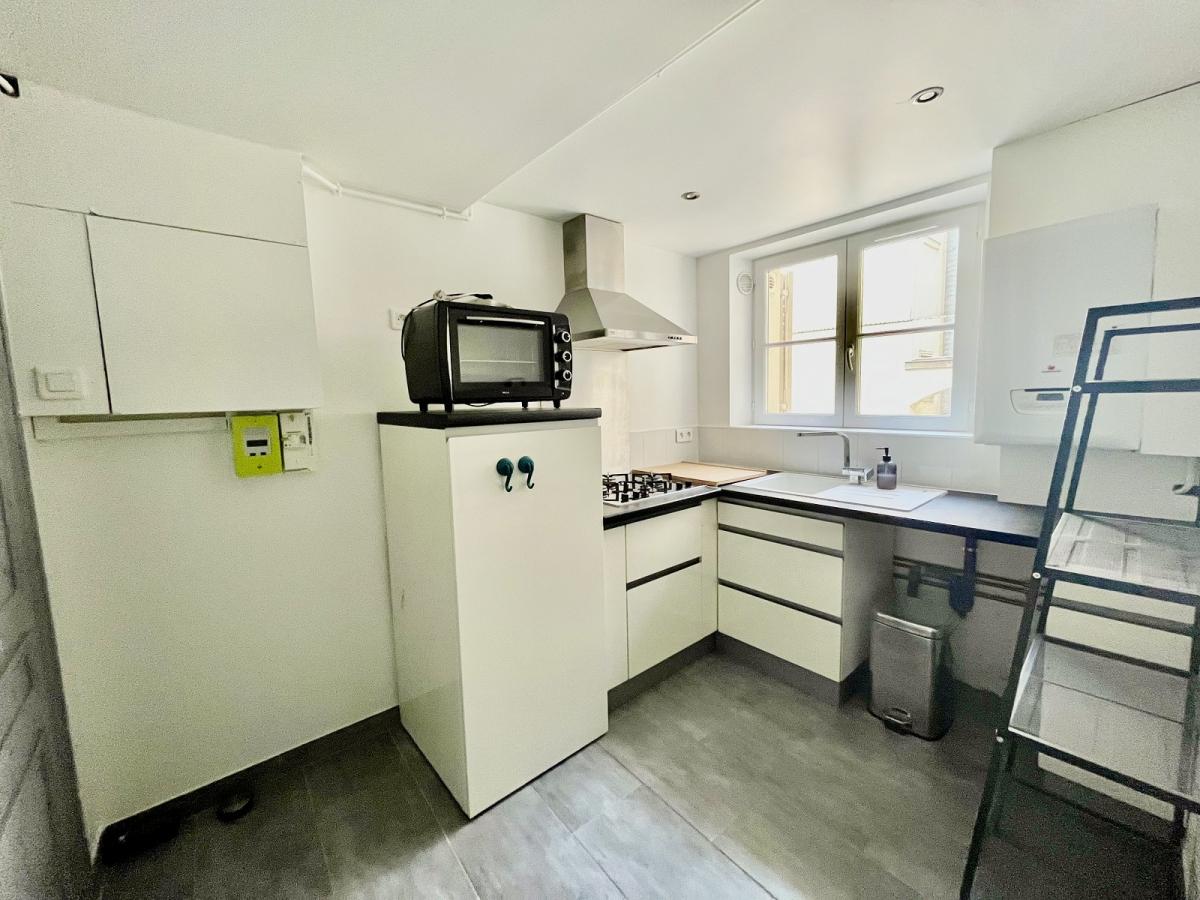 A LOUER 2P 56m² PARIS IXème 