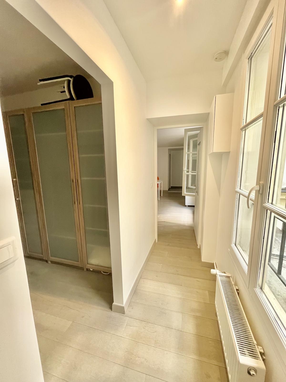 A LOUER 2P 56m² PARIS IXème 