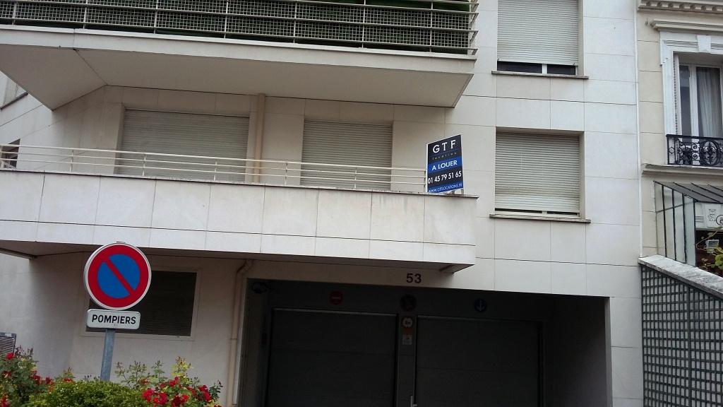 A LOUER 3 PIECES 70.20m² 92400 COURBEVOIE  CAVE PARKING ET BALCON 