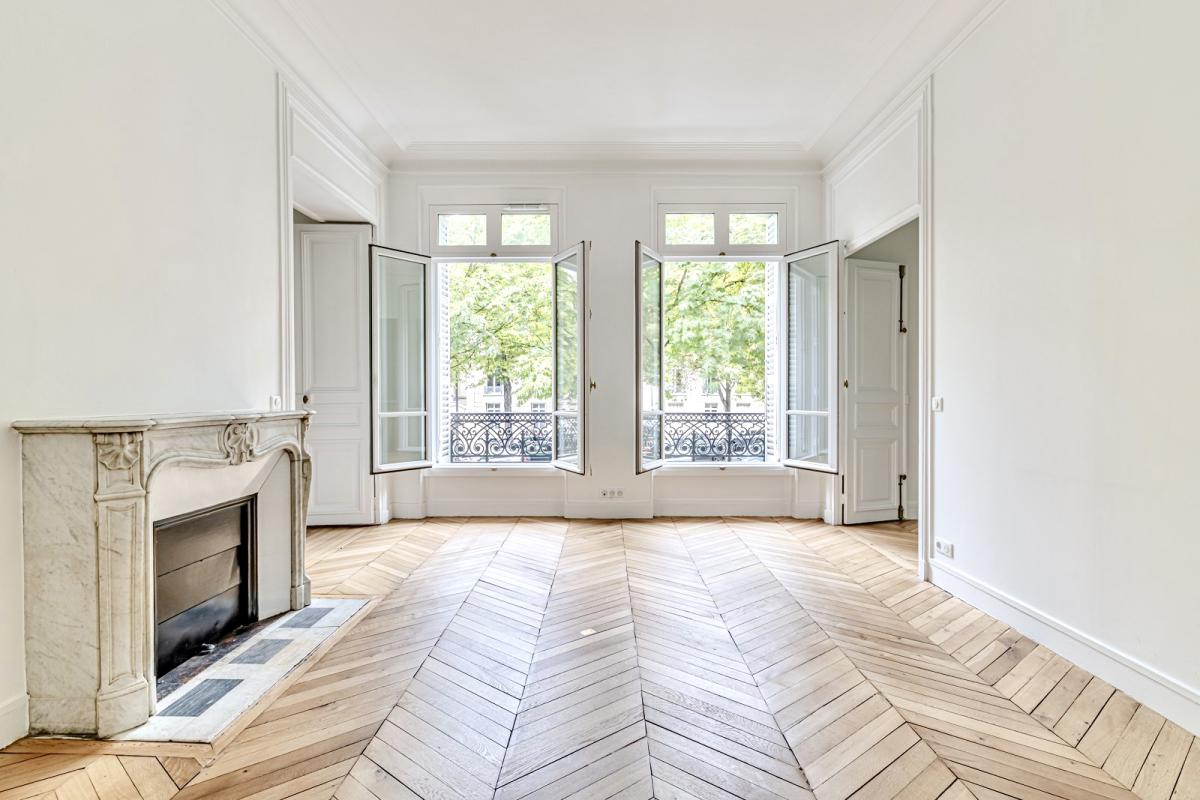 A LOUER 75008 PARIS 3P RENOVE AVE GEORGES V