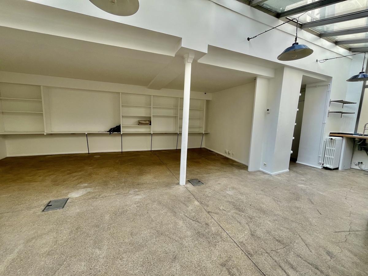 A LOUER 3 PIECES  86.48m²  PARIS IIIème