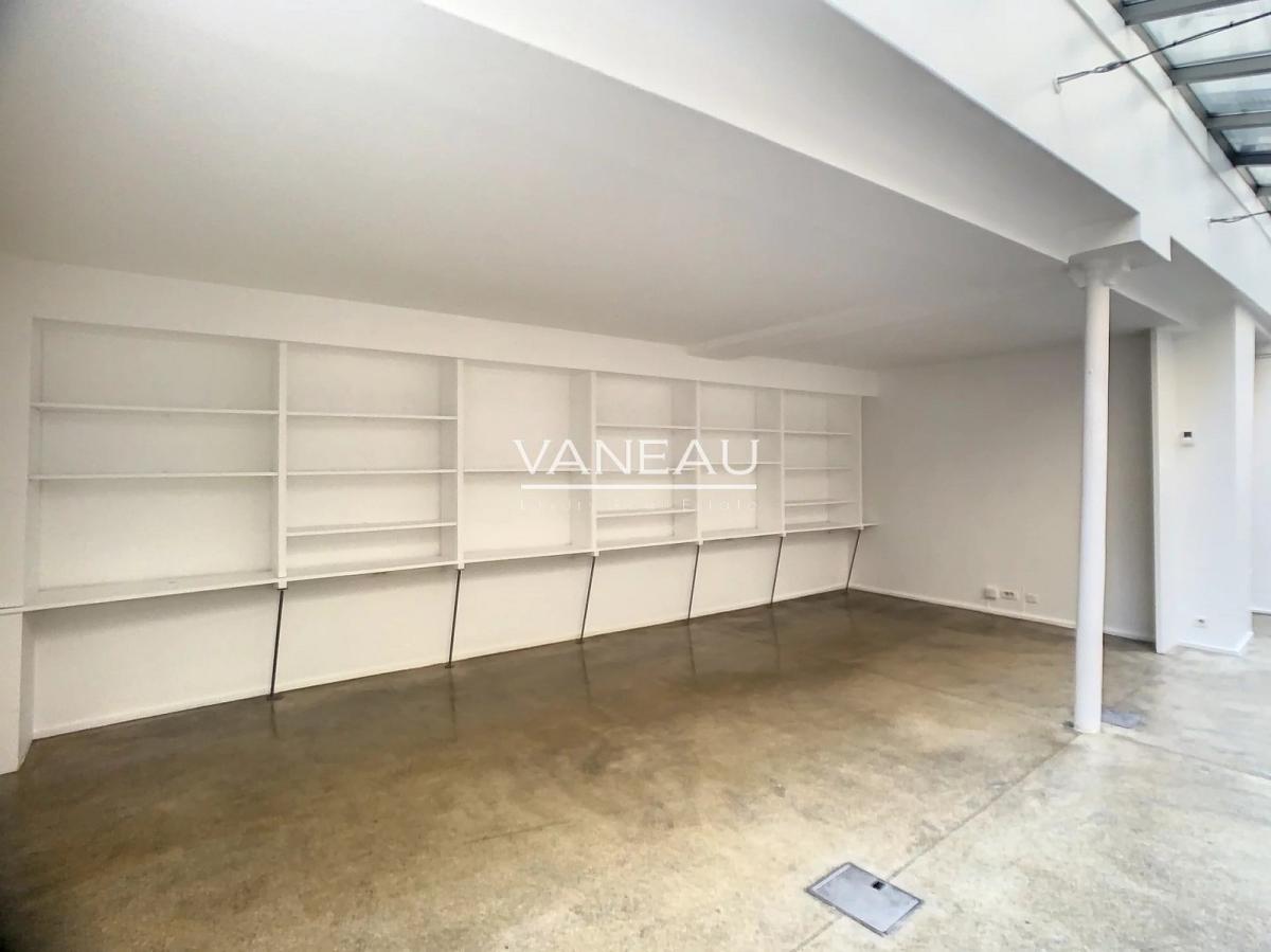 A LOUER 3 PIECES  86.48m²  PARIS IIIème