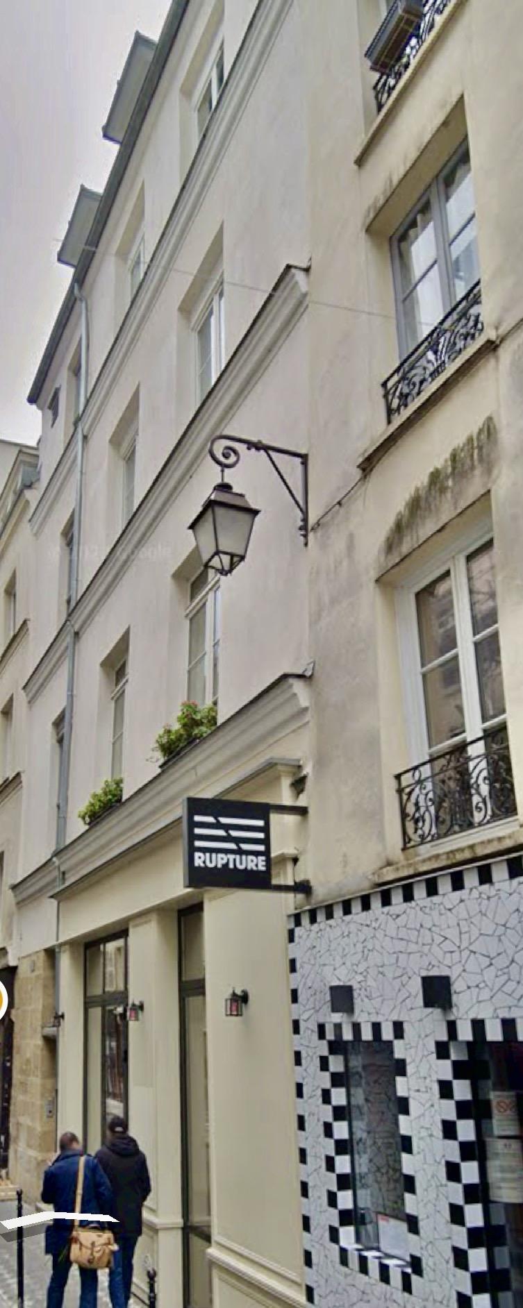 A LOUER 3 PIECES  86.48m²  PARIS IIIème