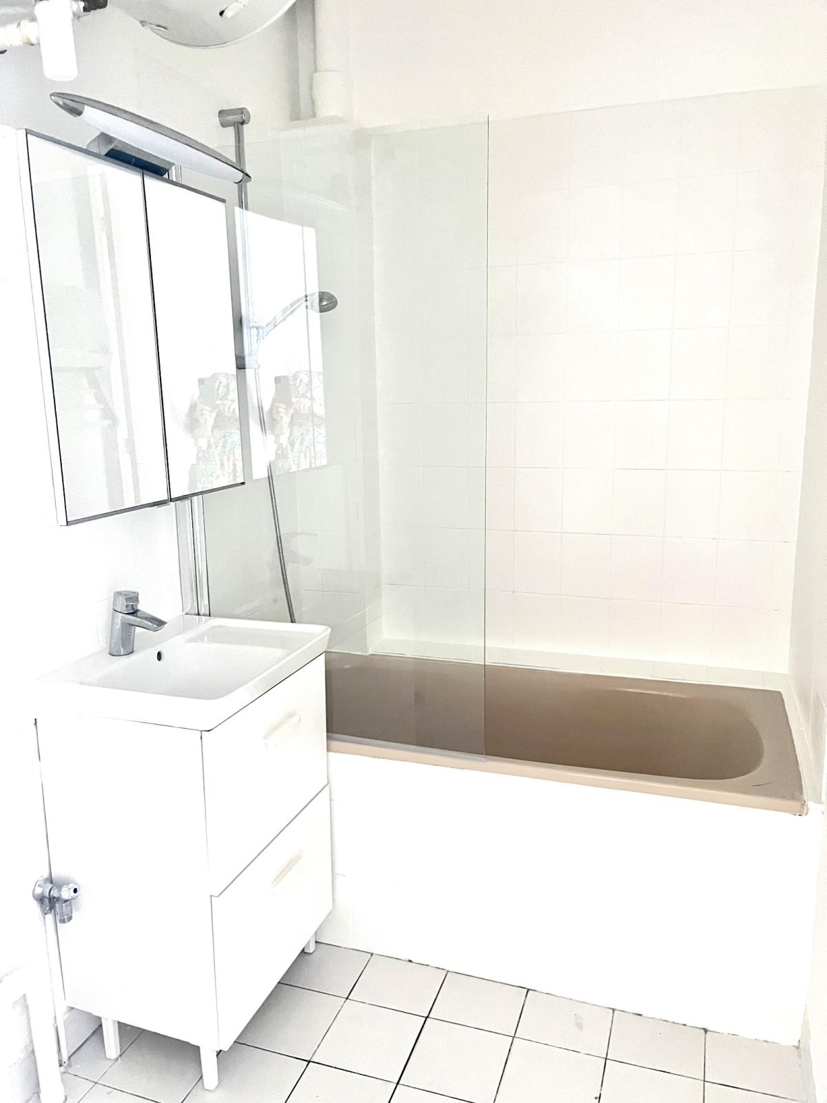 A LOUER 3P 55m²  LEVALLOIS PERRET 3 PIECES 