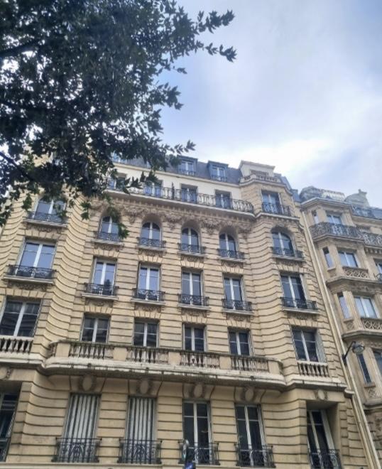 Paris 10ème, Gare du Nord, 4 pièces de 84,08m²